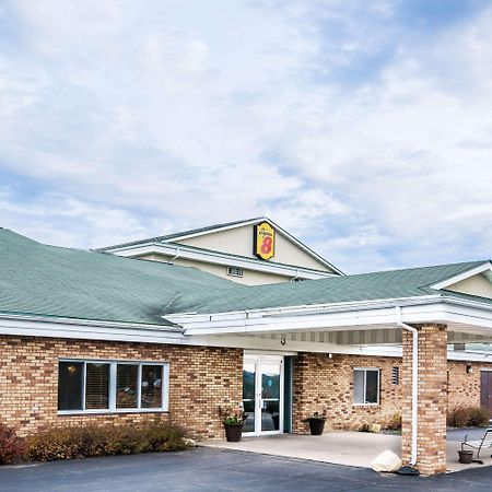 Hotel Super 8 By Wyndham Osseo Wi Extérieur photo