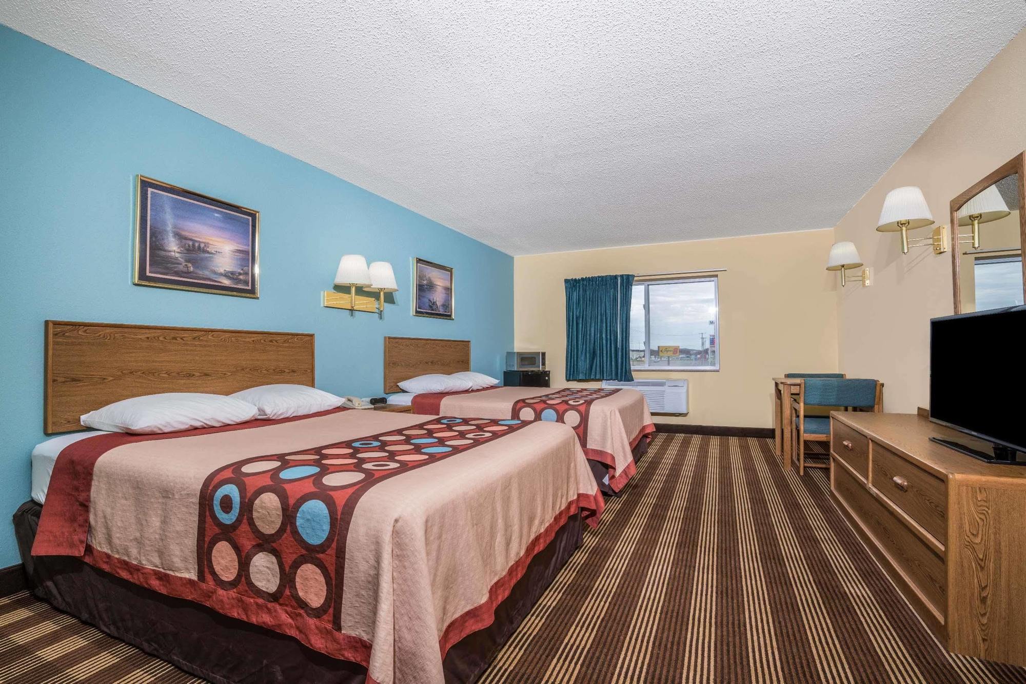 Hotel Super 8 By Wyndham Osseo Wi Extérieur photo
